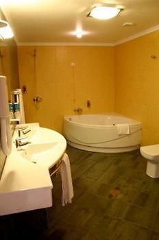 Engenho Velho Estalagem Hotel Arco da Calheta  Bagian luar foto